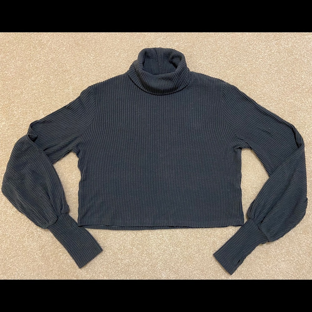 Urban Outfitters Turtleneck